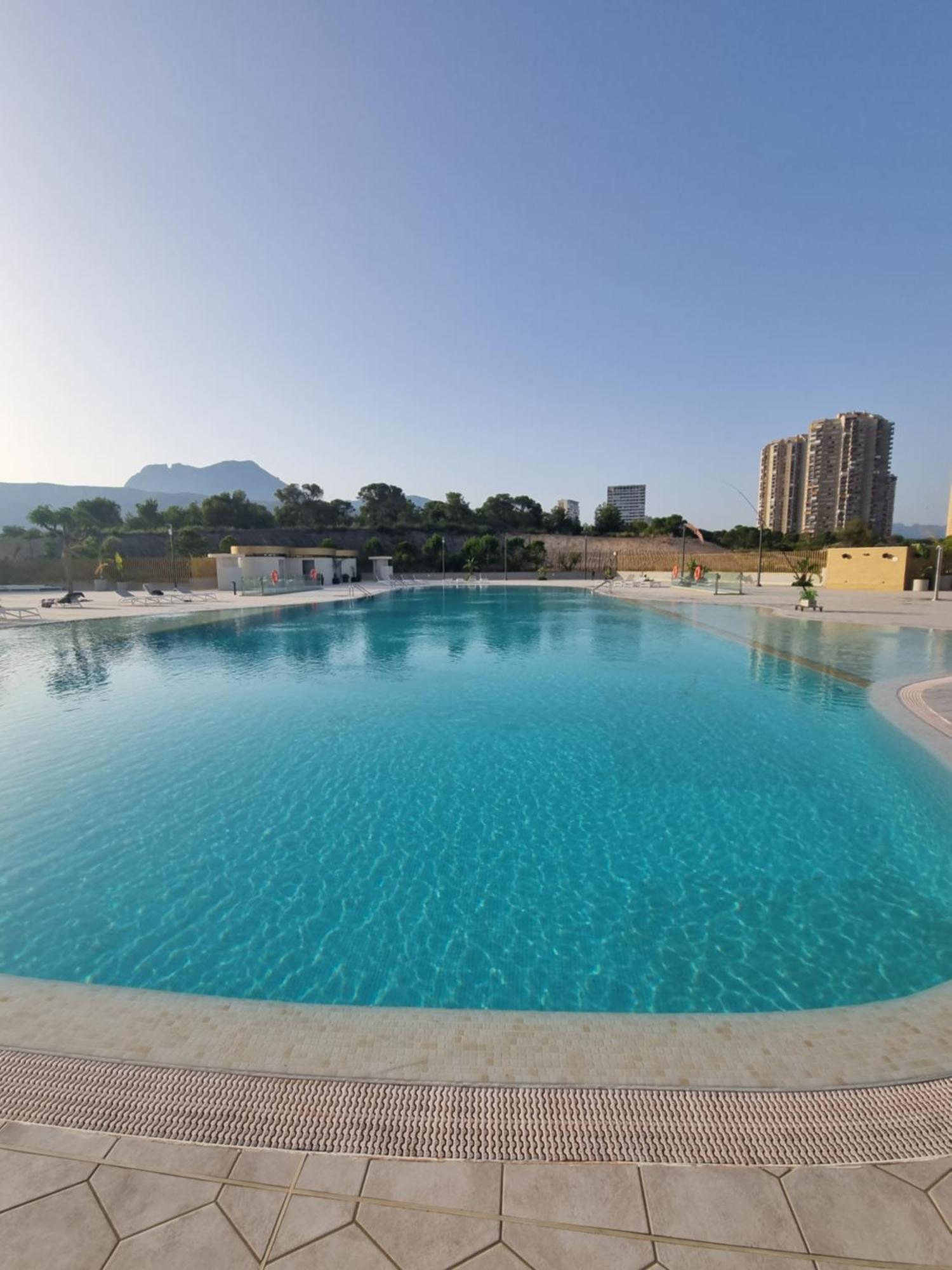 Floor 32! Intempo Luxury Daire Benidorm Dış mekan fotoğraf